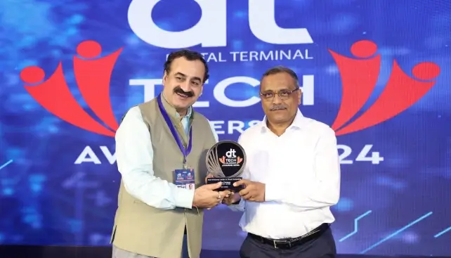 Mr. Vinay Chhabra received the ‘Best Visionary Leader in Cloud Computing’ award at the DT Tech Leadership Awards 2024